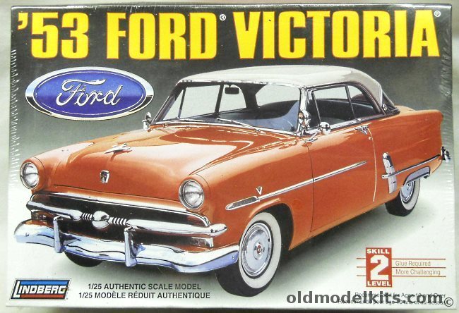 Lindberg 1/25 1953 Ford Victoria 2 Door Hardtop, 72172 plastic model kit